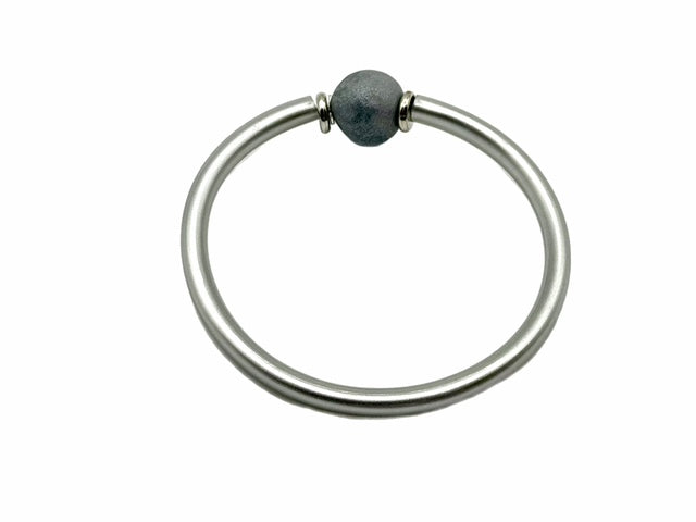 Modern Minimalist Bangle: Silver